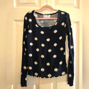 Old Navy navy blue long sleeved girls shirt, size 14/16